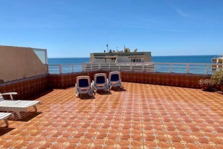 Gran Atico Al Lado De La Playa Apartment Торокс Екстериор снимка