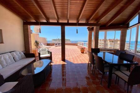 Gran Atico Al Lado De La Playa Apartment Торокс Екстериор снимка